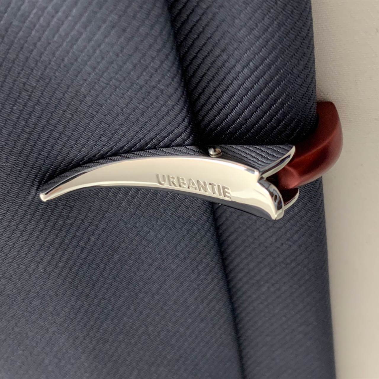 ワインレッドネクタイピン/ナロータイ用