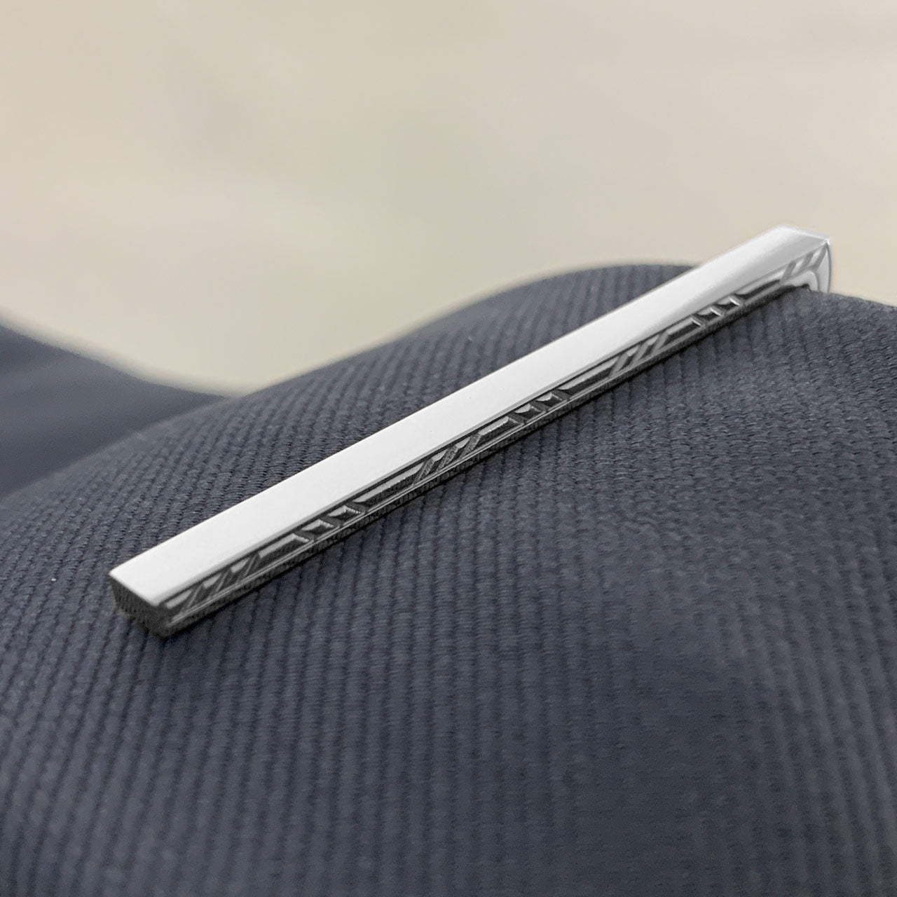 ゴールドネクタイピン/幾何学