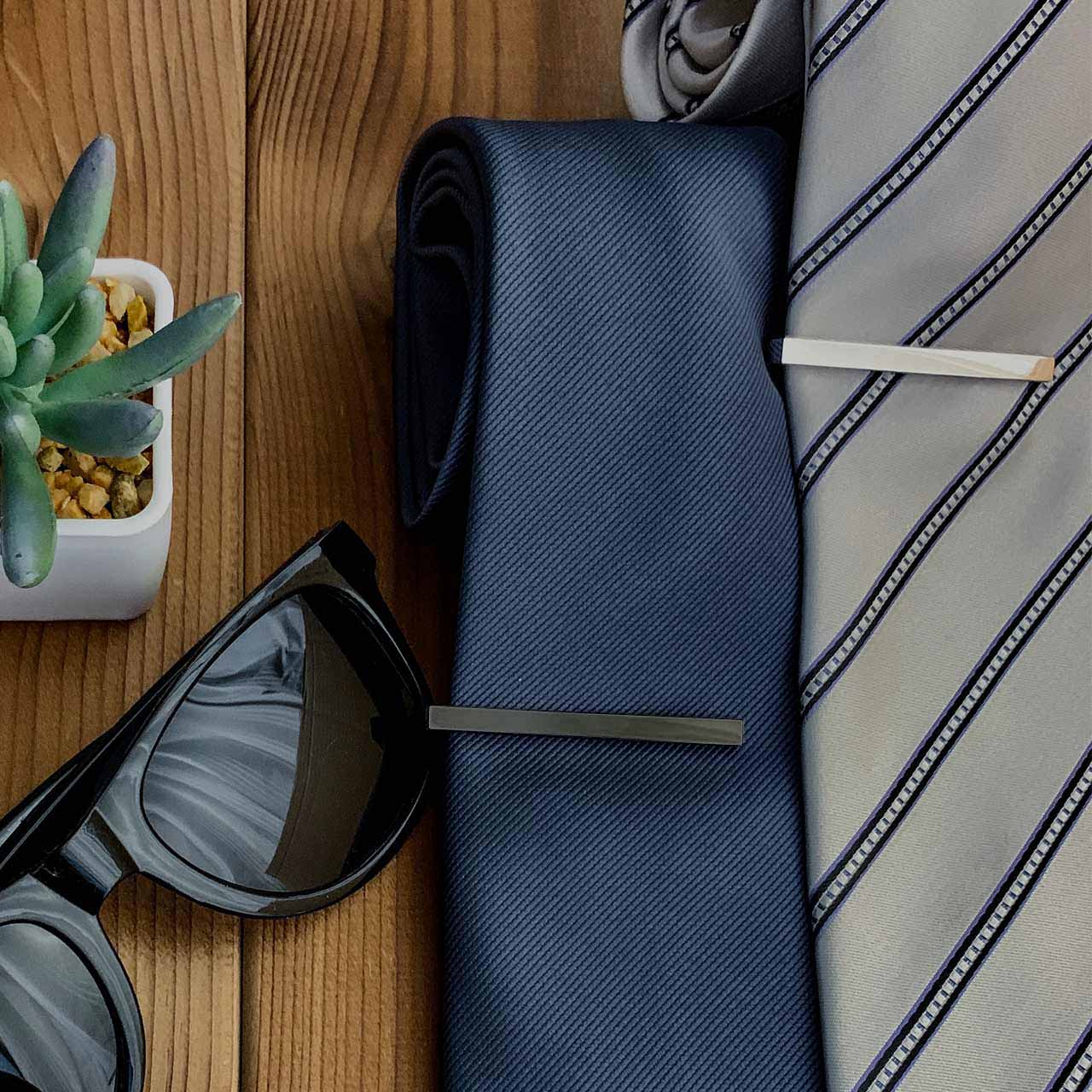 ゴールドネクタイピン/幾何学