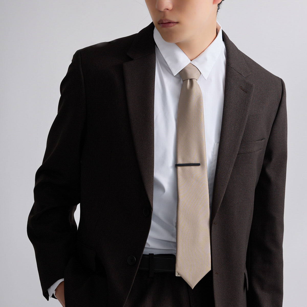 ブラックネクタイピン／幾何学